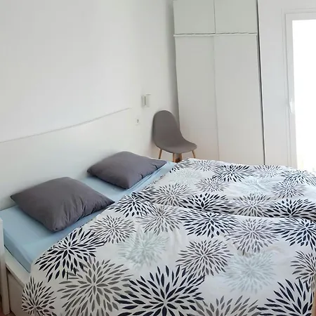 Sonne & Meerblick Aus 40 Grad Heissem Whirlpool Geniessen - Zentral Am Hafen Und Dennoch Ruhig Apartment Cala Ratjada (Mallorca)