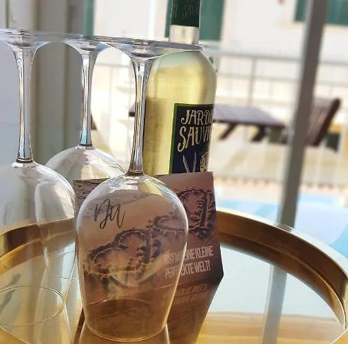 Appartamento Sonne & Meerblick Aus 40 Grad Heissem Whirlpool Geniessen - Zentral Am Hafen Und Dennoch Ruhig