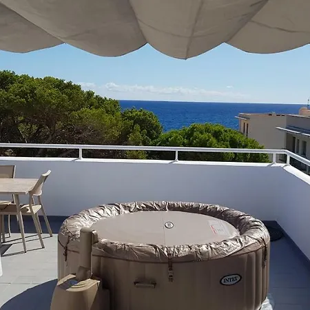 Sonne & Meerblick Aus 40 Grad Heissem Whirlpool Geniessen - Zentral Am Hafen Und Dennoch Ruhig Apartamento