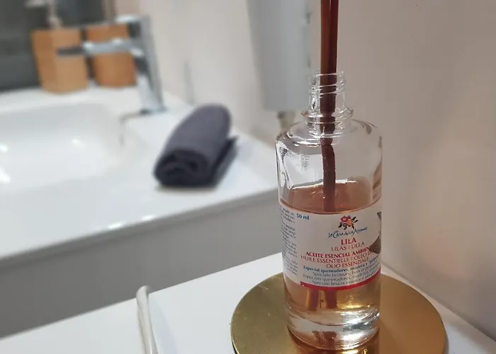 Sonne & Meerblick Aus 40 Grad Heissem Whirlpool Geniessen - Zentral Am Hafen Und Dennoch Ruhig Apartment