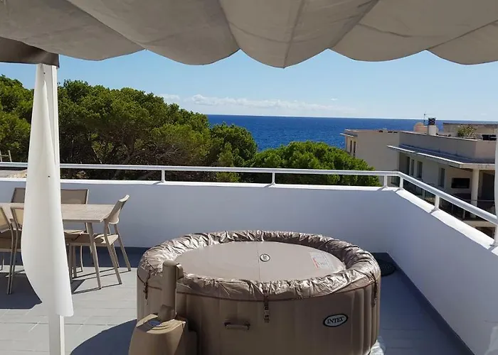 Sonne & Meerblick Aus 40 Grad Heissem Whirlpool Geniessen - Zentral Am Hafen Und Dennoch Ruhig Apartment