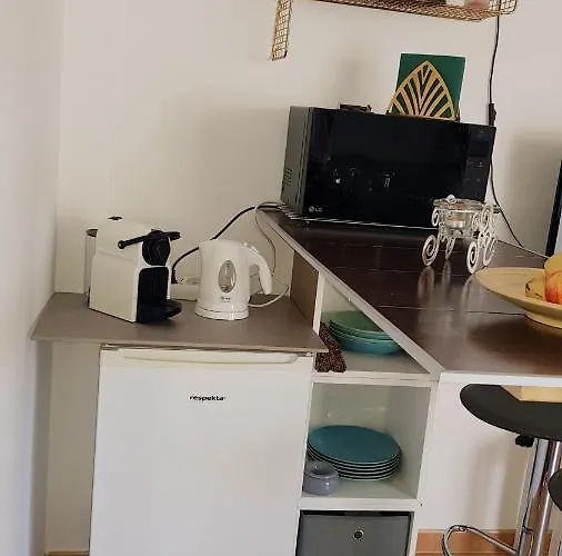 Sonne & Meerblick Aus 40 Grad Heissem Whirlpool Geniessen - Zentral Am Hafen Und Dennoch Ruhig